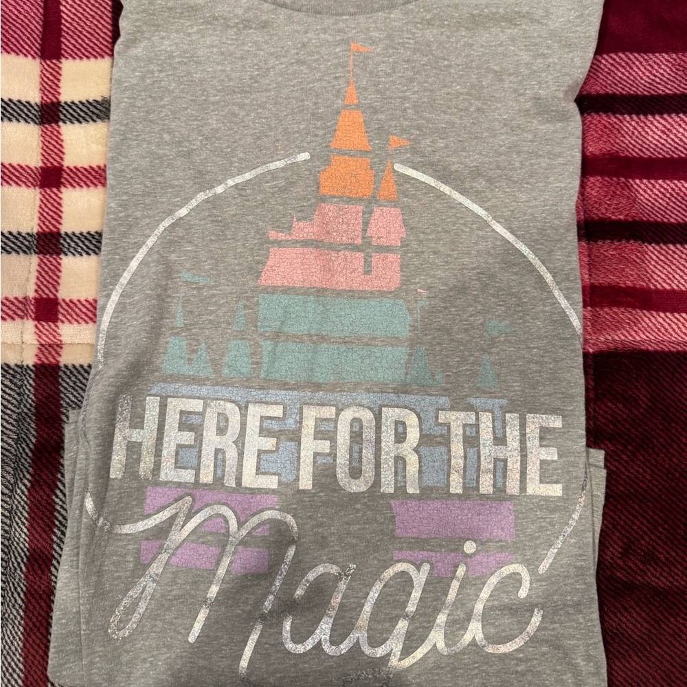 Women’s Disney T-Shirt, size XL